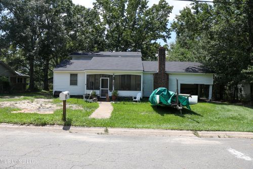 4861 Devon St, Moss Point, MS, 39563-2410 | Card Image