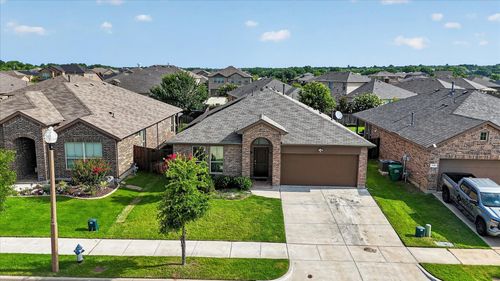 320 Grassland Dr, Denton, TX, 76210-1569 | Card Image