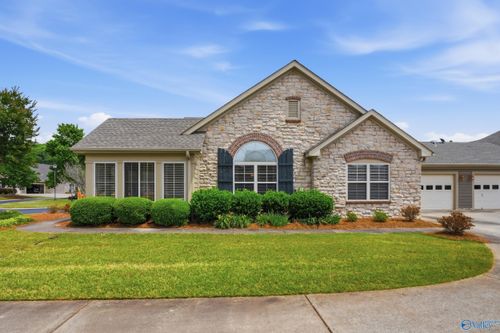 52 Laurel Ln, Brownsboro, AL, 35741-9616 | Card Image