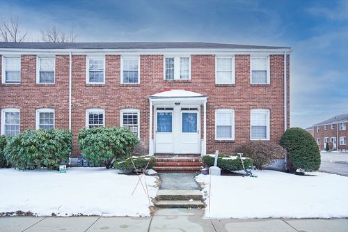 441-441 Cold Spring Ave, West Springfield, MA, 01089-3769 | Card Image