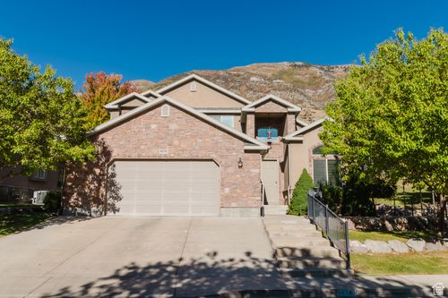 9078 N Renaissance Dr, Cedar Hills, UT, 84062-9515 | Card Image