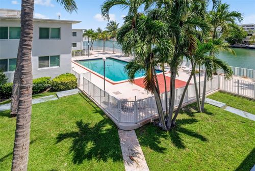 apt-12-7207 Bay Dr, Miami Beach, FL, 33141-5457 | Card Image