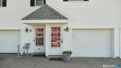 39-39 Commodore Cmns, Derby, CT, 06418-2151 | Card Image