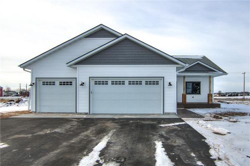4160 La Salle St, Eau Claire, WI, 54703-9774 | Card Image
