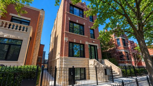 2-2036 N Hoyne Ave, Chicago, IL, 60647-4652 | Card Image