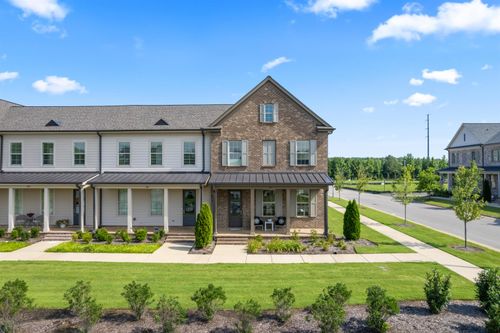 877 Ufton Aly, Collierville, TN, 38017-1409 | Card Image