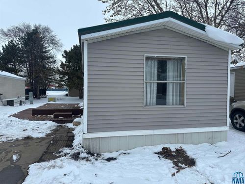 411 Stanford St, Vermillion, SD, 57069-1773 | Card Image