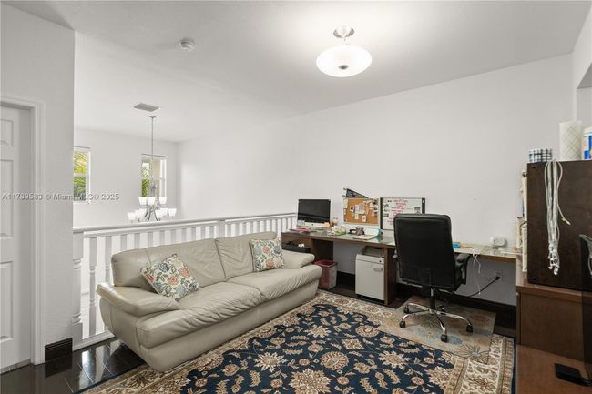 7514 Nw 108 Th Path, Townhouse with 3 bedrooms, 3 bathrooms and null parking in Doral FL | Image 35