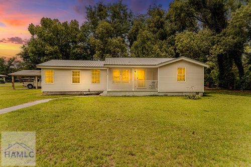 164 E Academy St, Ludowici, GA, 31316-1425 | Card Image