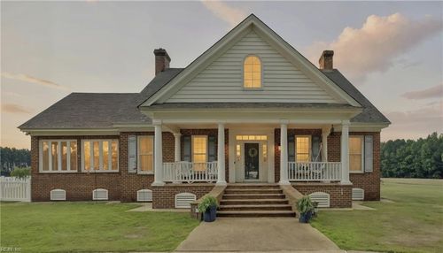 559 Rocky Hock Rd, Wakefield, VA, 23888-3109 | Card Image