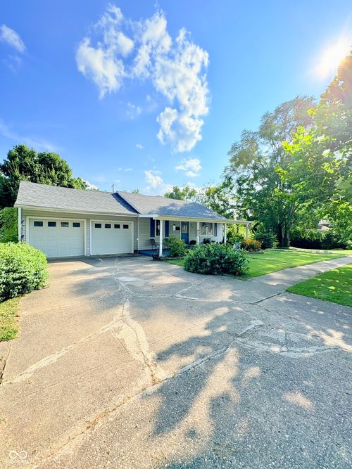 313 W Pennsylvania St, Rockville, IN, 47872-1654 | Card Image