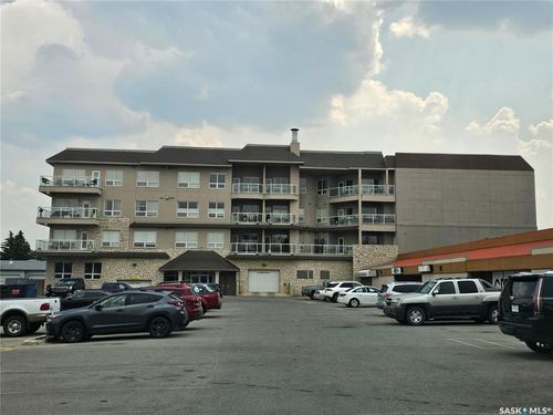205-227 Pinehouse Dr, Saskatoon, SK, S7K6N9 | Card Image