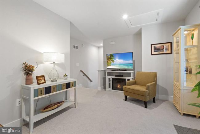 2437 Liberty Loop, Townhouse with 4 bedrooms, 5 bathrooms and null parking in HERNDON VA | Image 20