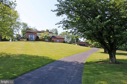 10413 Jonestown Rd, ANNVILLE, PA, 17003-8435 | Card Image