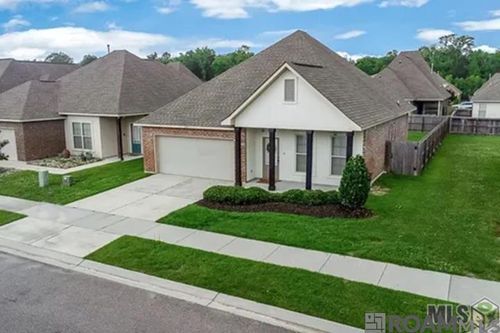 922 Deer Pass Dr, Baton Rouge, LA, 70820-2907 | Card Image