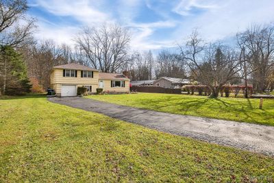 3551 Stony Point Road, House other with 3 bedrooms, 1 bathrooms and null parking in Grand Island NY | Image 2