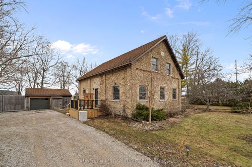 15750 Fifteen Mile Rd, Denfield, ON, N0M1P0 | Card Image