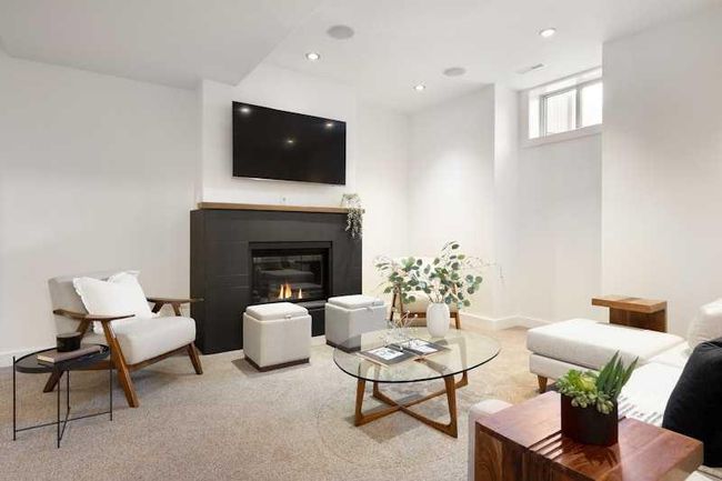 1534 38 Ave Sw, Home with 4 bedrooms, 4 bathrooms and 3 parking in Calgary AB | Image 39