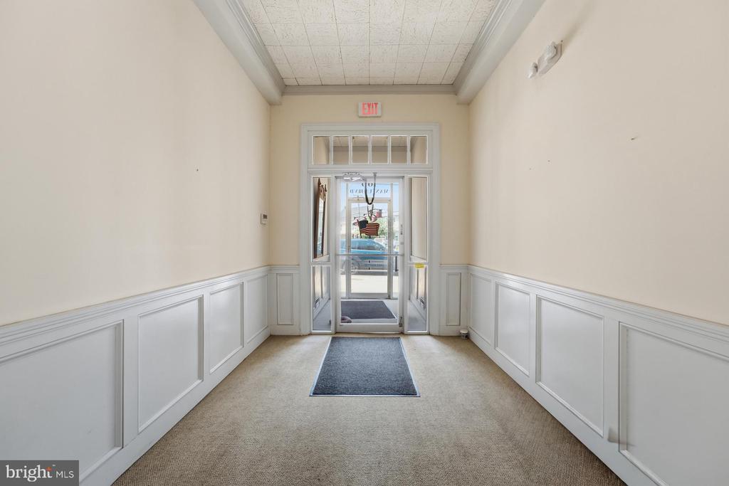 Commercial Sale in MANTUA 5