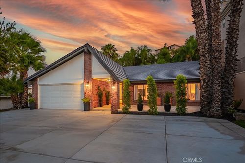 22207 Vacation Dr, Canyon Lake, CA, 92587-7862 | Card Image