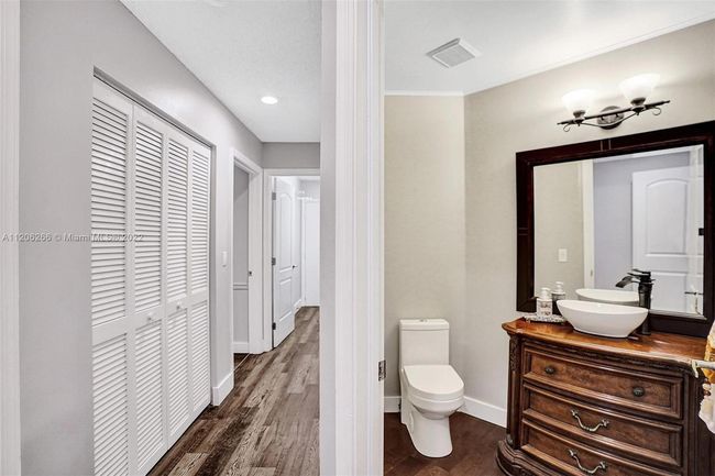730 Bayside Ln, House other with 4 bedrooms, 3 bathrooms and null parking in Weston FL | Image 45