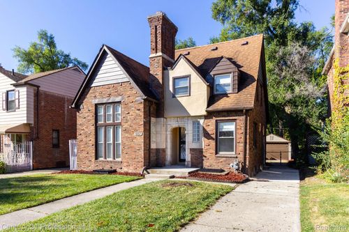 9357 Piedmont St, Detroit, MI, 48228-1728 | Card Image