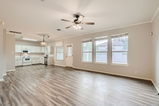 205 Silver Wing, House other with 3 bedrooms, 3 bathrooms and null parking in Cibolo TX | Image 10
