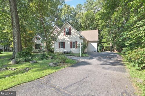 14715 Jennifer Ct, SWAN POINT, MD, 20645-2104 | Card Image