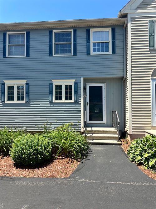 922-922 Fox Hollow Dr, Hudson, NH, 03051-4864 | Card Image