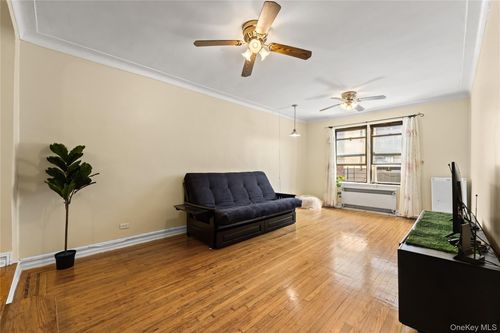 apt-522-35 75th St, Jackson Heights, NY, 11372-4414 | Card Image