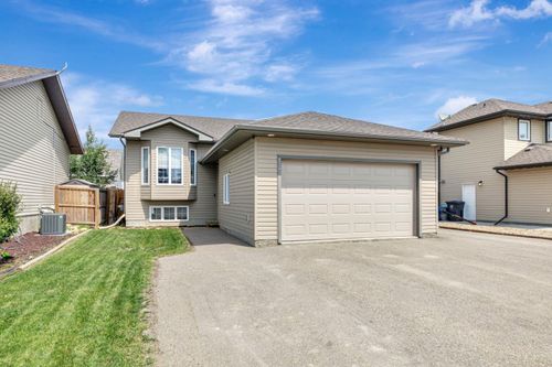 5208 51 Avenue, Blackfoot, AB, T0B0L0 | Card Image