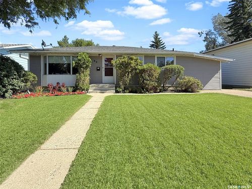 80 Macdonald Cres, Swift Current, SK, S9H1P4 | Card Image