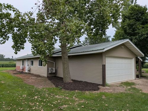 24700 110th St, Cresco, IA, 52136-8509 | Card Image