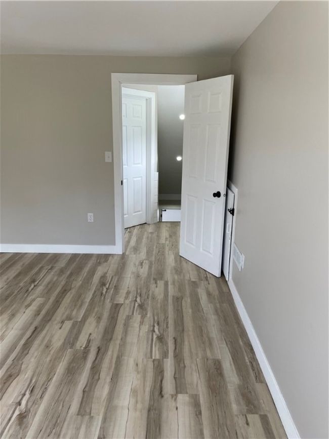1215 Main St, House other with 3 bedrooms, 2 bathrooms and 4 parking in Bentleyville PA | Image 20
