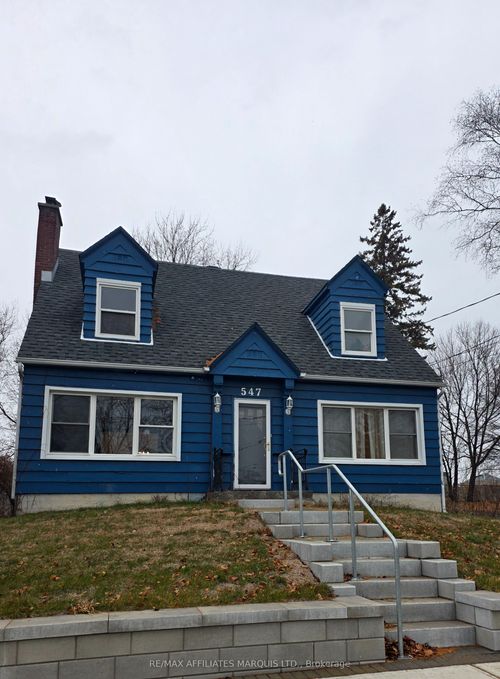 547 5th St E, Cornwall, ON, K6H2M6 | Card Image
