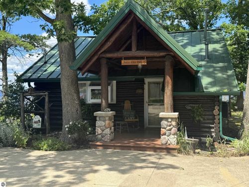 a-327 Sherwood Drive, Prudenville, MI, 48651 | Card Image