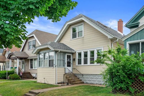 1724 S 72nd Street, WEST ALLIS, WI, 53214 | Card Image