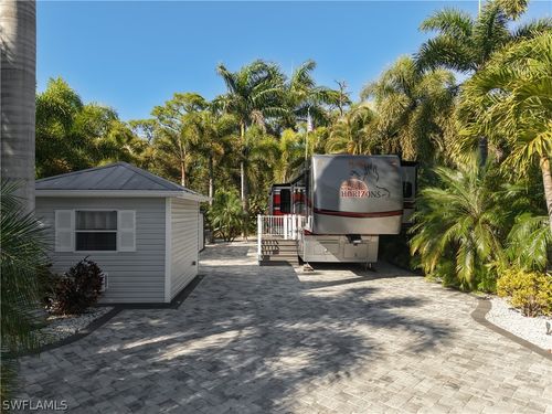 10067 Ramblewood Ct, FORT MYERS, FL, 33905 | Card Image
