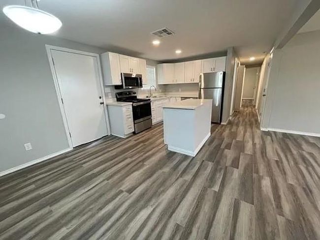 APT-8 - 1300 N Live Oak St, House other with 3 bedrooms, 2 bathrooms and null parking in Rockport TX | Image 6