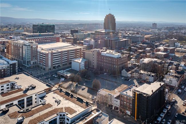 134 S 7 Th St, Condo with 17 bedrooms, 14 bathrooms and null parking in Allentown PA | Image 4