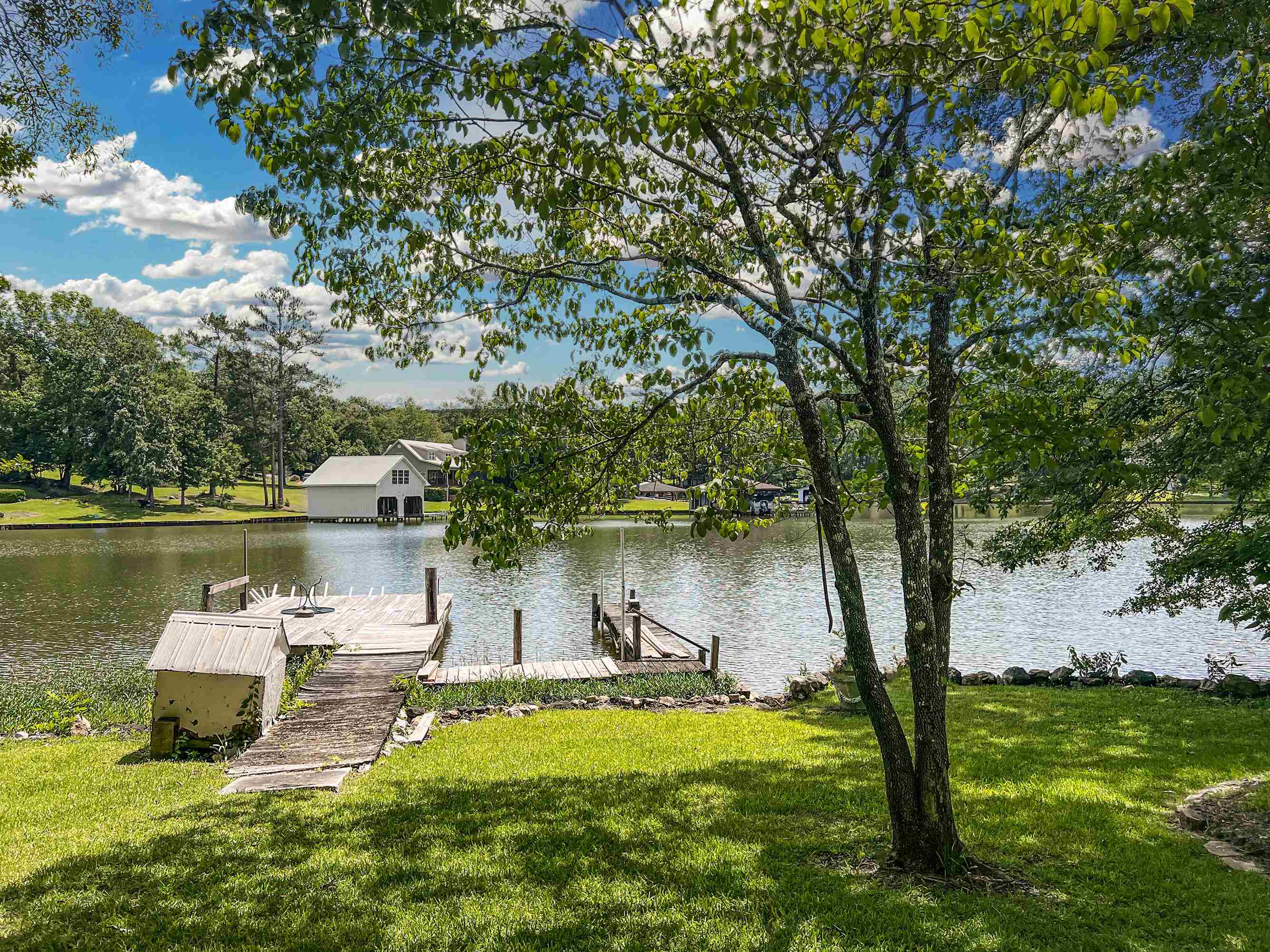 Possum Point Dr, Eatonton, GA 31024