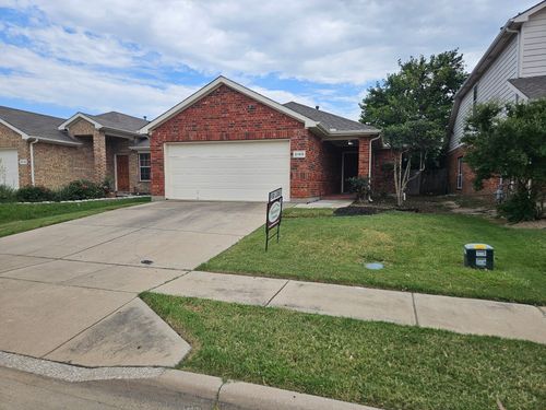 2108 Ingrid Ln, Fort Worth, TX, 76131-1609 | Card Image