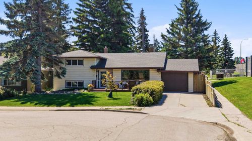 1439 90 Ave Sw, Calgary, AB, T2V0X3 | Card Image