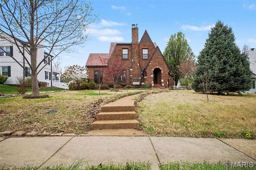 400 Royal Ave, Saint Louis, MO, 63135-1925 | Card Image
