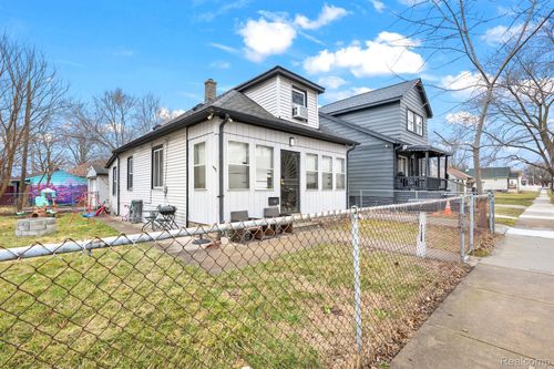 78 E Auburn St, Ecorse, MI, 48229-1844 | Card Image