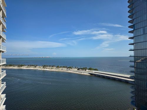 18u-2451 Brickell Ave, Miami, FL, 33129-2471 | Card Image