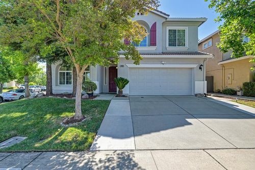 4060 Clarewood Way, Sacramento, CA, 95835 | Card Image