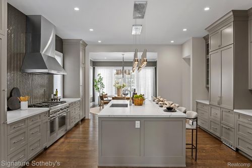 1295 Lakeside Dr, Birmingham, MI, 48009-3831 | Card Image