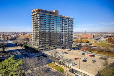 View of building exterior | Image 1