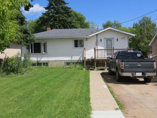 9111 100 St, Lac La Biche, AB, T0A3Z0 | Card Image